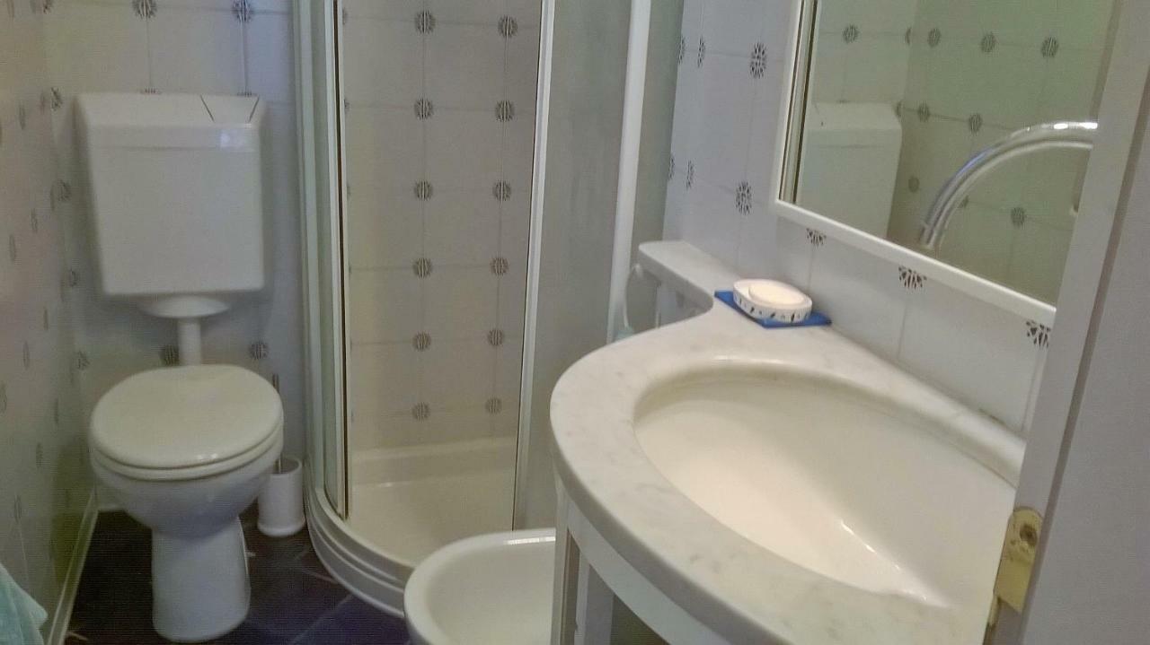Maru Apartment เลวานโต ภายนอก รูปภาพ
